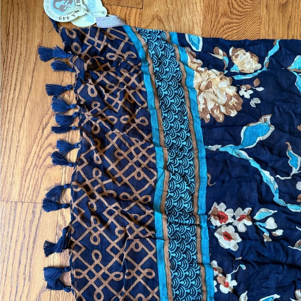 Spartina 449 Geometric Patterned Scarf - Picture 2 of 4
